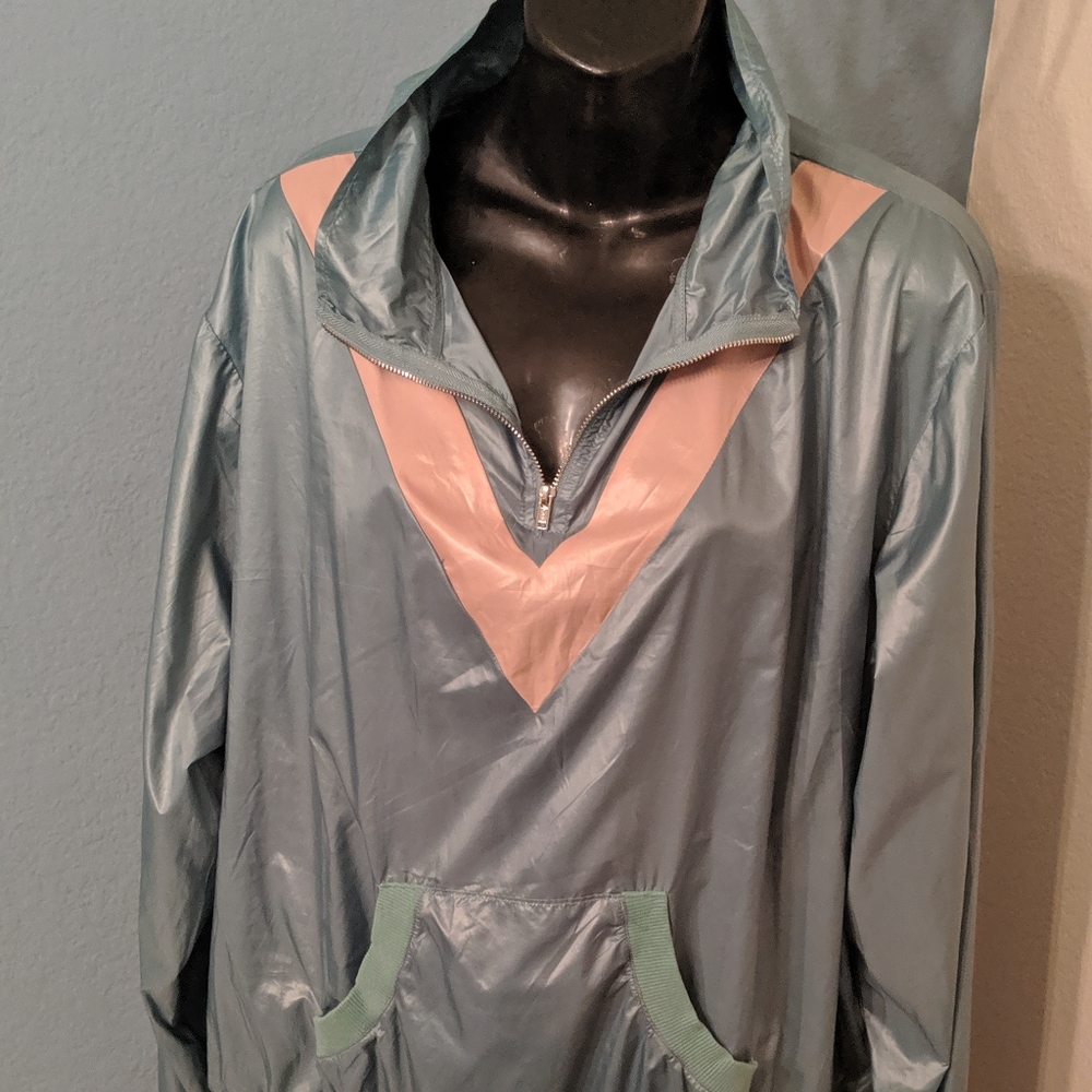 Wind breaker - Picture 3 of 3